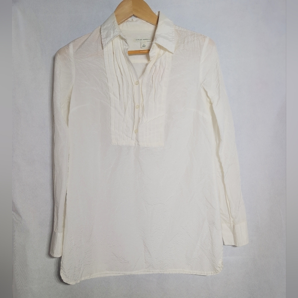 Banana Republic White Silk Blend Pleated Button-Down Shirt